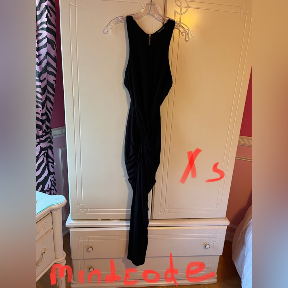 Black Sleeveless maxi dress by Mindcode new size xs